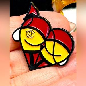 🦹‍♀️ HOT sexy butt corset pin in Halloween Devil theme-NEW